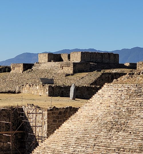monte alban 500x540